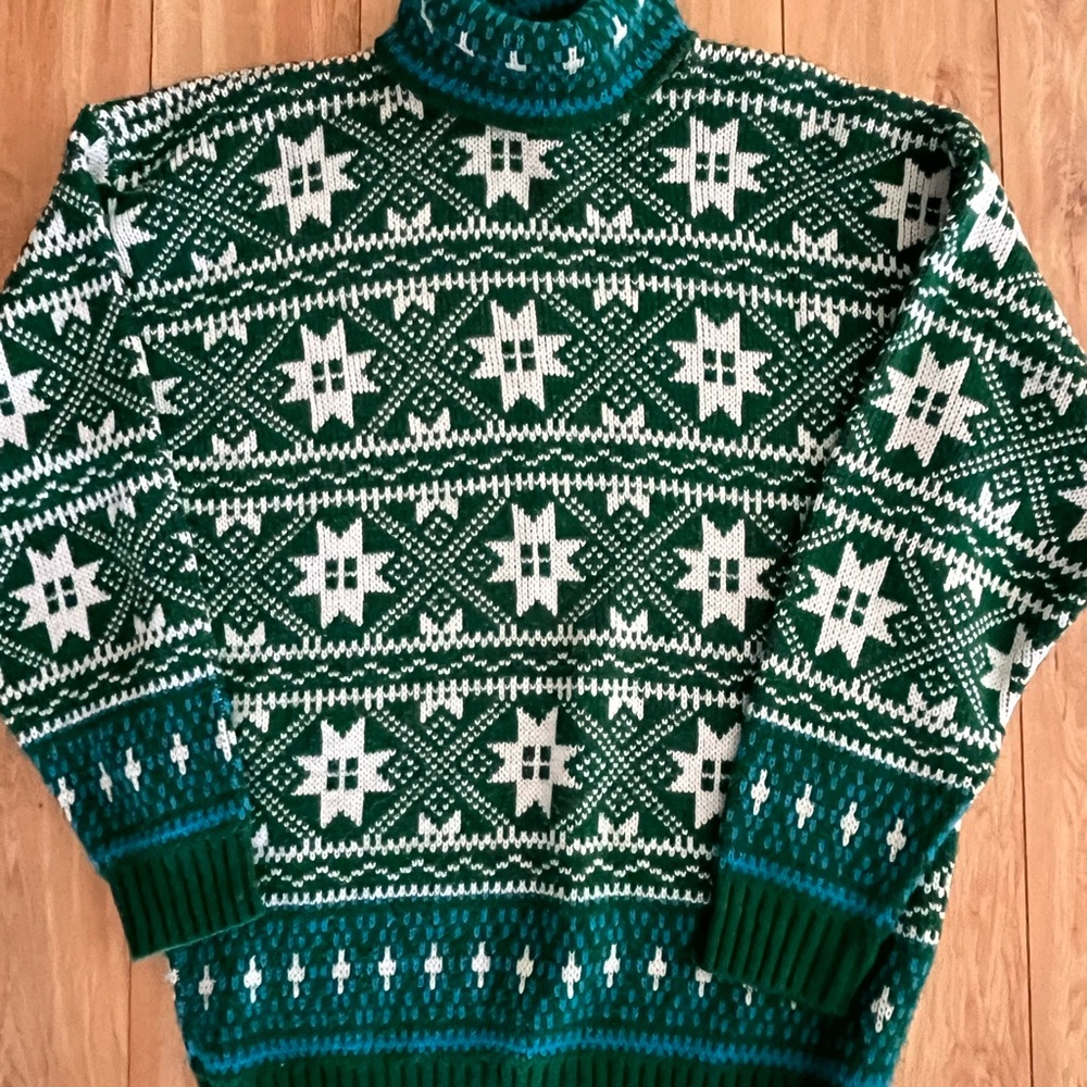 Emerald and White Patterned Women's Turtleneck Sweater SZ L